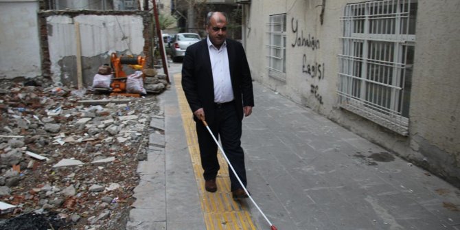 "Görme engelli okullarının kapasitesi arttırılmalı"