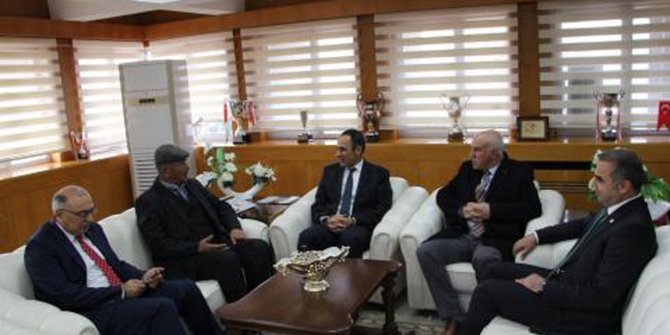 Ömer Halisdemir'in babası Rektör Demirdağ’ı ziyaret etti