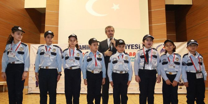 "Minik zabıtalar görev başında"