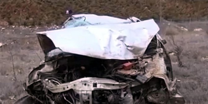 Uçuruma yuvarlanan otomobil sürücüsü ağır yaralandı