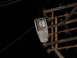 Sokak Lambaları Yanmıyor