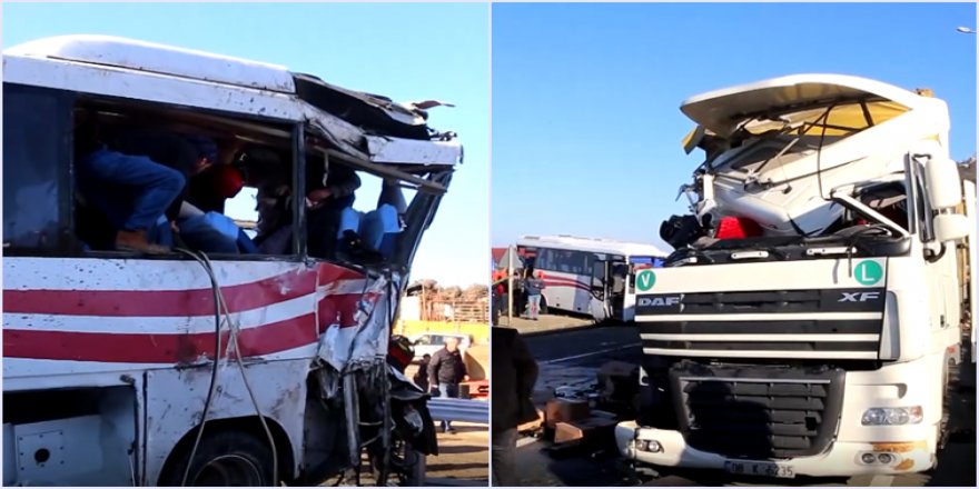 TIR û mînîbusa rêwiyan li hev qelibîn: Yek jê giran 20 kes birîndar bûn