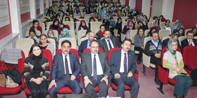 “Erzurumlu gençler yazarlarla buluşuyor" etkinliği