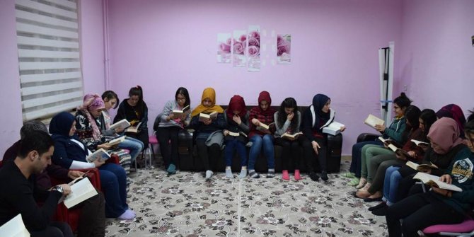 'Batman Her Yerde Okuyor' kampanyasına ilçelerden destek