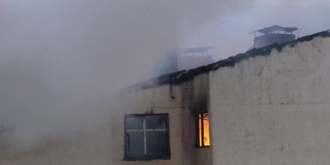 Müftülük personel binasında yangın