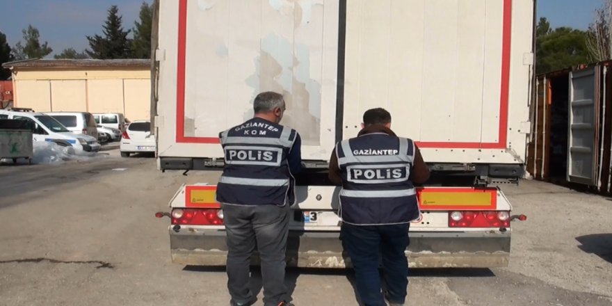 TIR dorsesinde 84 bin kaçak sigara paketi bulundu