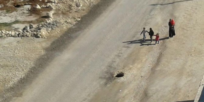 Açık rögar tehlike saçıyor