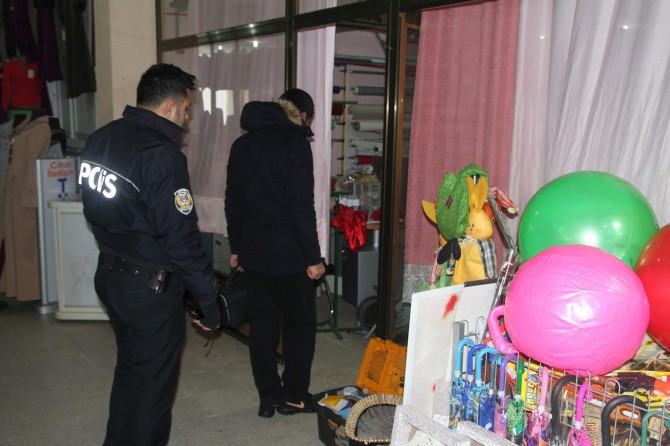 İşyerinden 20 bin liralık cep telefonları çalındı iddiası