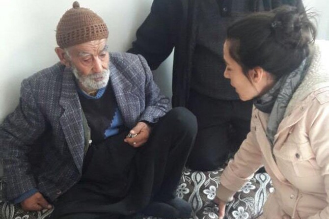 Görüntüleri sosyal medyada yayılan yaşlı adam huzur evine alındı