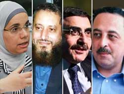 Mursi'ye 4 Yeni Yardımcı