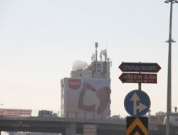 Otelin Çatısı Baz İstasyonlarıyla Dolu