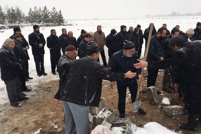 Dayîkekî din jî bi hesreta lawê xwe wefat kir