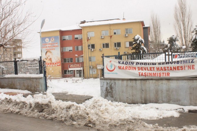 Gel ji ber avahiyên tendirûstiyê vala dimînin bertek nîşan da