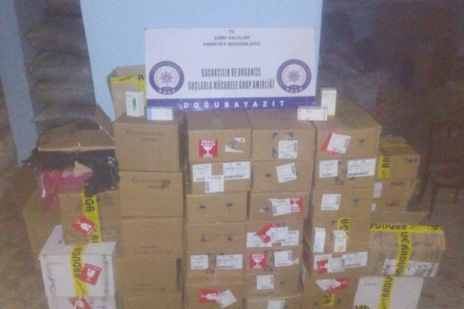 Ağrı'da iş yerinde 38 bin tıbbi ilaç ele geçirildi