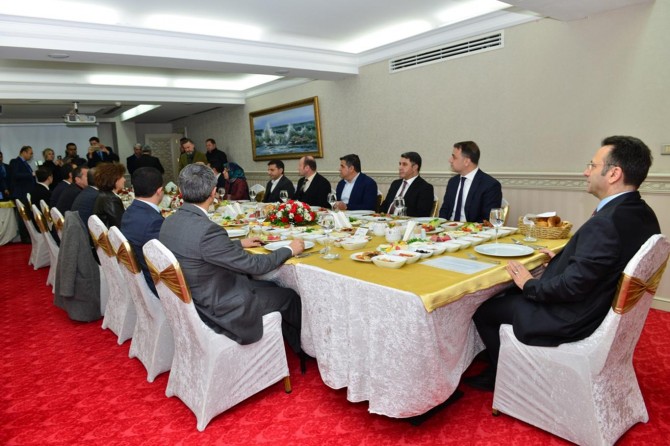 Diyarbakır Valisi STK temsilcileriyle bir araya geldi