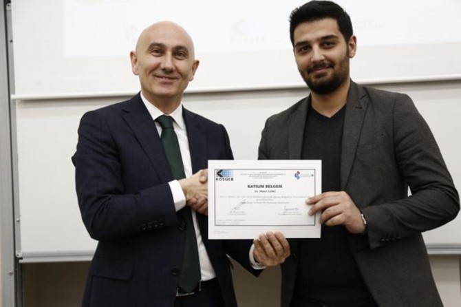 Girişimcilik eğitimini tamamlayanlara sertifikaları verildi