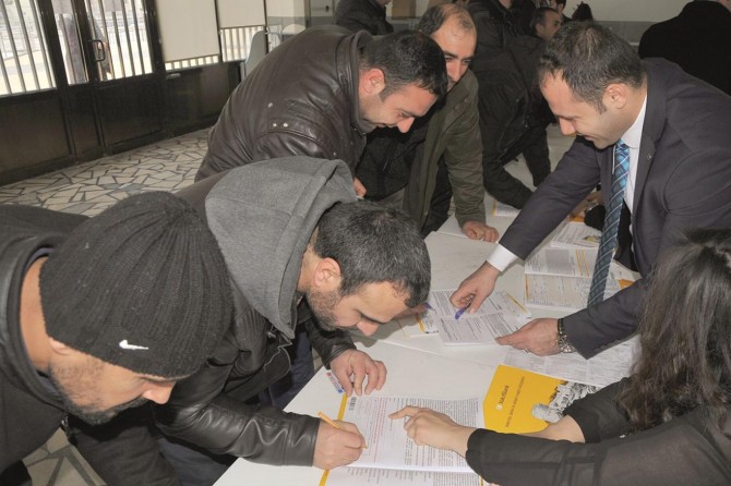 Diyarbakır Büyükşehir Belediyesi gecikmeli maaş alımına son verildi