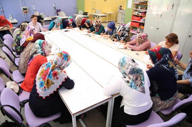 Diyarbakır Büyükşehir Belediyesi kursları için 667 kişi başvuru yaptı