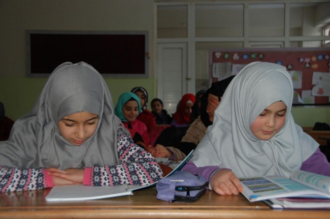 Li Diyarbekirê 450 hezar xwendekar dest bi dersê kirin