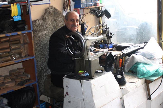Ayakkabı tamiratıyla geçen 35 yıl