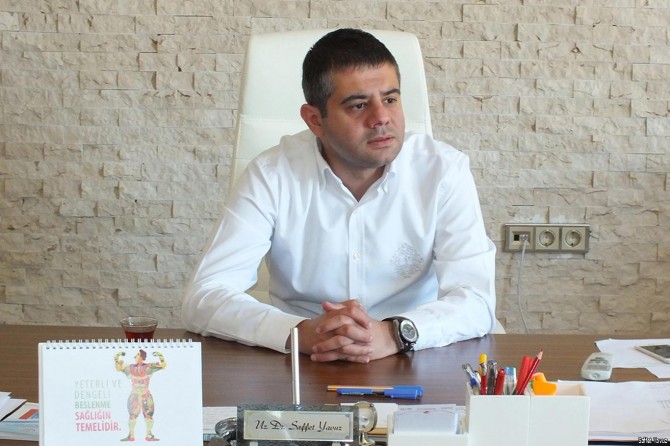 Her üç yetişkinden biri sigara kullanıyor