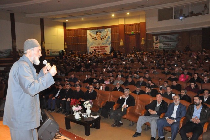 "Şehitlerin mirasını gelecek nesillere aktarmalıyız"