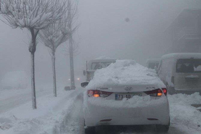 Şırnak’ta kar nedeniyle 44 köy yolu ulaşıma kapandı