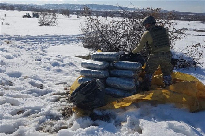 li Diyarbekirê 574 kîlo esrar hat girtin