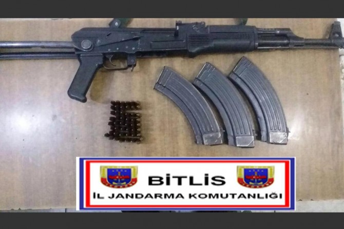 Bitlis'te silah ve mühimmat ele geçirildi
