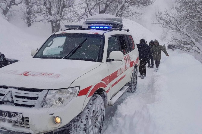 Havale geçiren kadının zorlu hastane yolculuğu