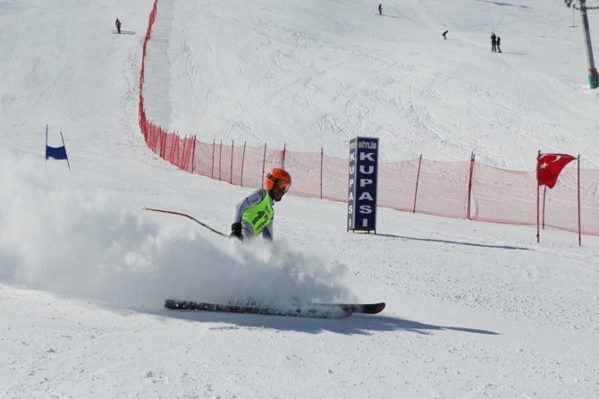 Bitlis’te ‘Kar Şenlikleri’ başladı