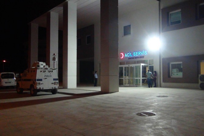 Bilek ve boğazını keserek intihar etti iddiası