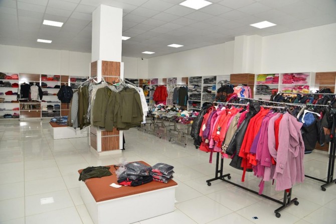 Giysi Bankası'ndan 191 kişiye kıyafet yardımı