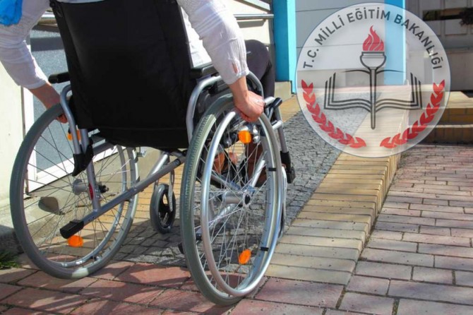 Serîlêdana mamosteyên astengdar dest pê kir