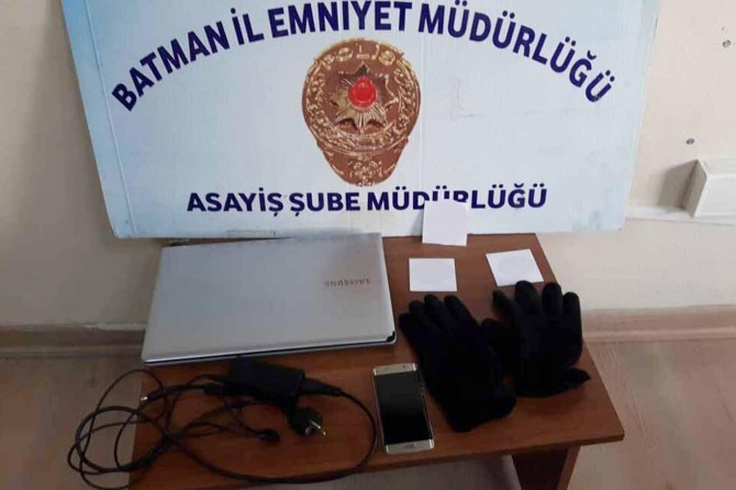 Hırsızlık yaptığı iddia edilen bir kişi gözaltına alındı