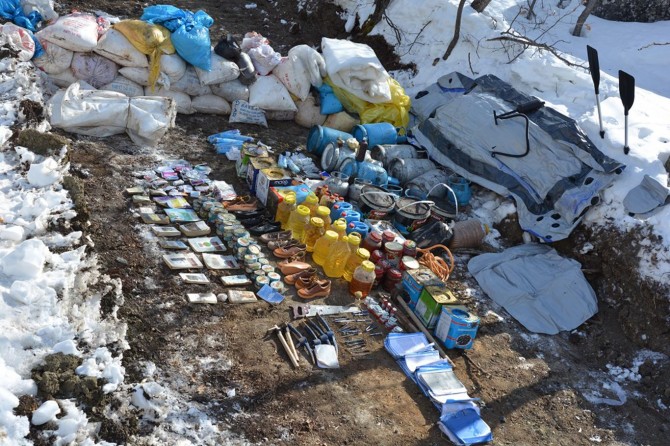 Bingöl’de PKK’ye ait sığınak bulundu