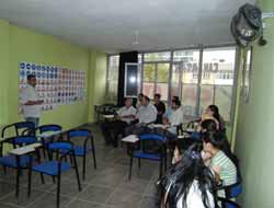 Sürücü Adayları Sınava Hazırlanıyor