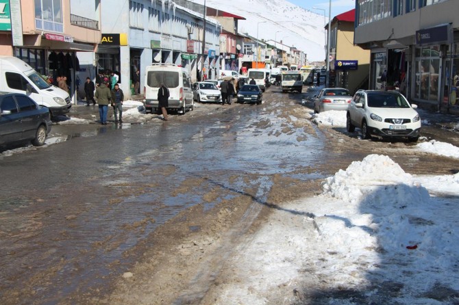 Düşen cemre karı erken eritti