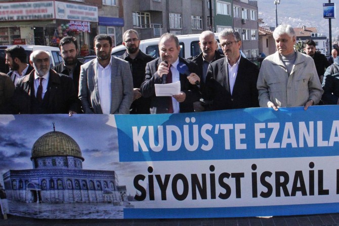 “Ezanı yasaklamak Peygamberlerin şiarına karşı çıkmaktır”