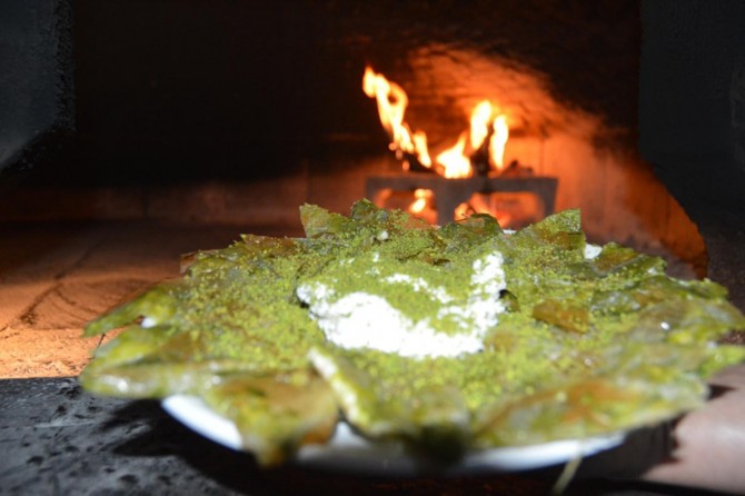 Katmer kahvaltı sofralarını tatlandırıyor