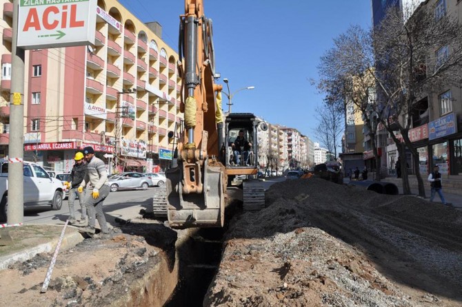Batman'ın 5 mahallesinde altyapı sorunu çözülüyor