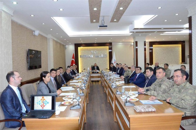 Batman'da halkoylaması güvenlik toplantısı yapıldı