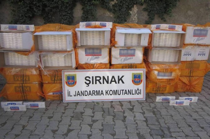Şırnak'ta 6 milyon TL'lik sigara ve telefon ele geçirildi