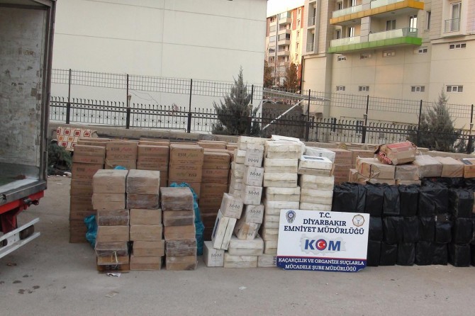 Piyasa değeri 2 milyon olan kaçak sigara ele geçirildi