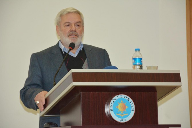 "Tesettür için çok mücadeleler verildi onu bozmayalım"