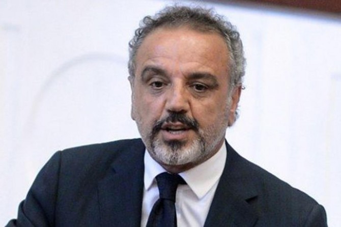 Sırrı Sakık görevinden alındı