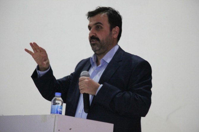 "Dinlerinden uzaklaşanlar ailelerinden uzaklaşmaya mahkûmdur"