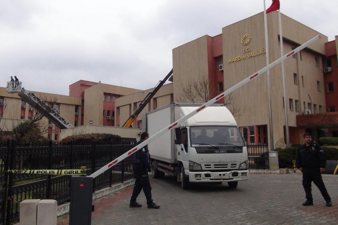 Valilik binasında çökme meydana geldi