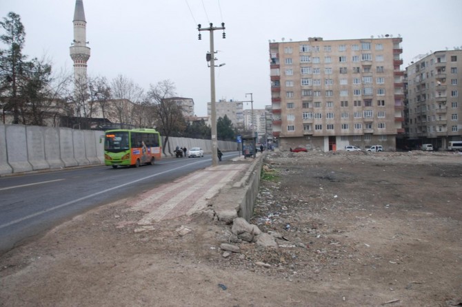 Diyarbakır’da patlama nedeniyle trafiğe kapatılan yol 4 ay sonra açıldı