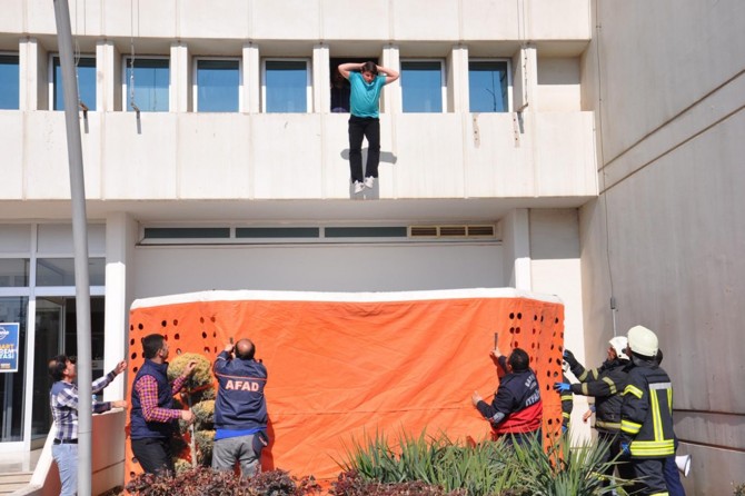 Gerçeği aratmayan tatbikat nefes kesti